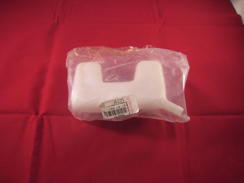 1971-72 VW Bus Lower Brake Fluid Reservoir 1971-72 VW Bus Lower Brake Fluid Reservoir