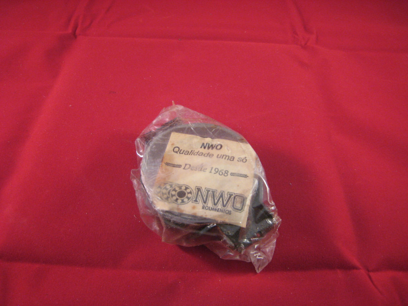 VW Clutch Release Throw Out Bearing 13141165B