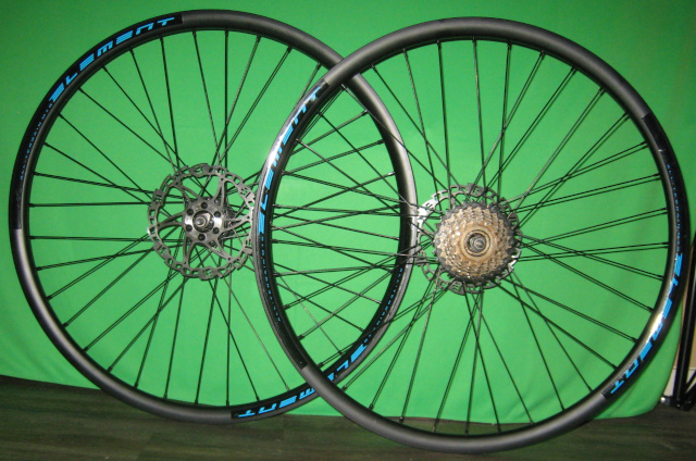 New 24″ MTB Wheelset – Disc Brakes, 7-Speed Cassette, Rotors, Schrader – Never Ridden New 24″ MTB Wheelset – Disc Brakes, 7-Speed Cassette, Rotors, Schrader – Never Ridden